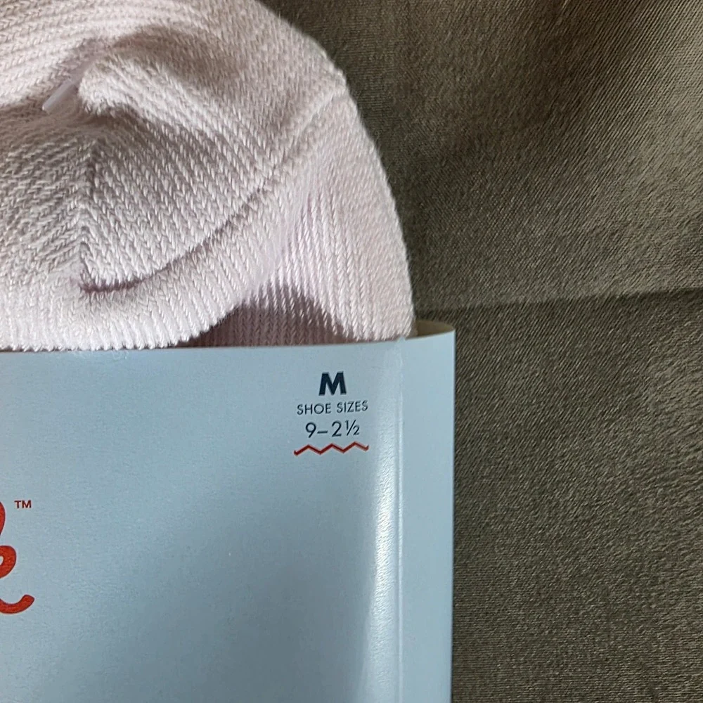 Cat & Jack Girls 6 Pair Ankle Socks M 9-2.5 Pastel Ruffle Edge Pointelle Knit
